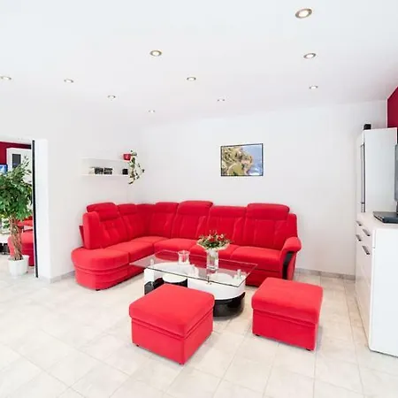 Strandhaus Eden Holiday home *